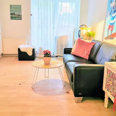 300 Meter Walk To Lego - 2 Bedrooms 80M2 Holiday Home With Garden * Billund
